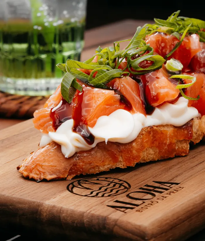 Bruschetta de salmão